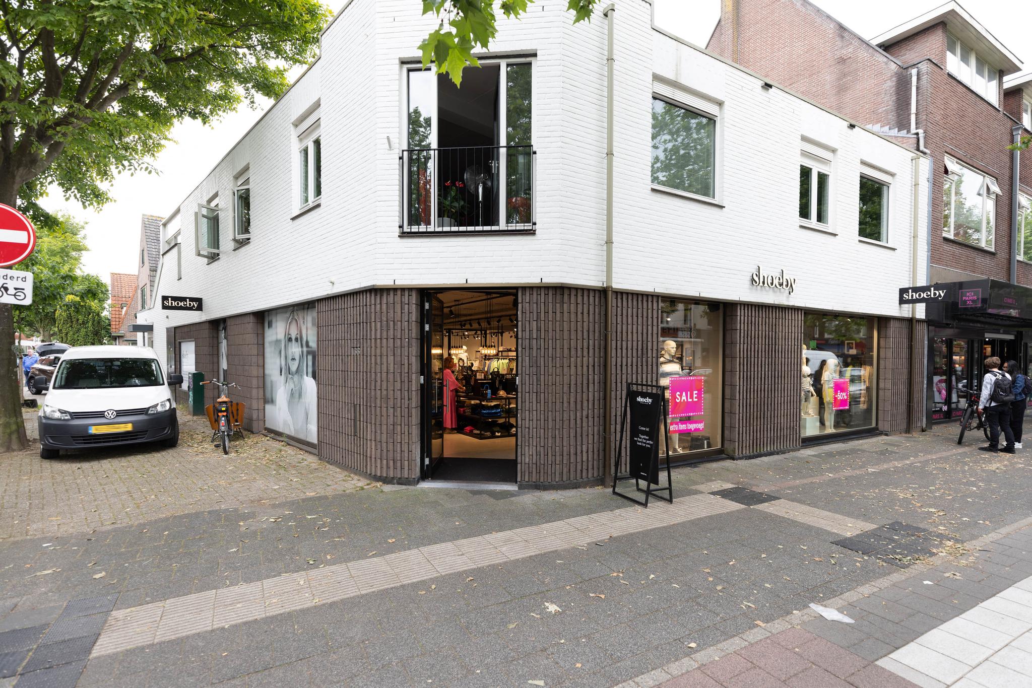 Gijsbrecht van Amstelstraat 133 Hilversum - Castanea Bedrijfsmakelaars